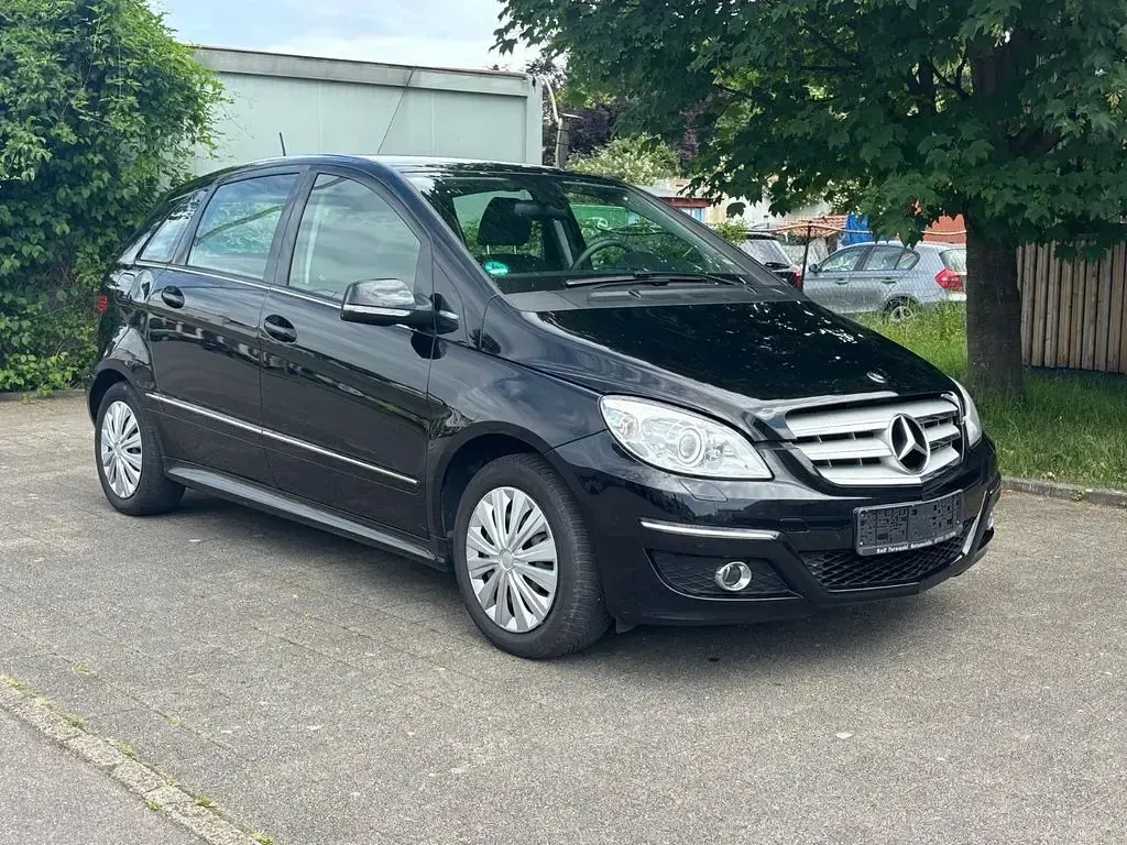 Gebraucht Mercedes B170 116 PS (85 kW) 2009 Schwarz Van / Kleinbus