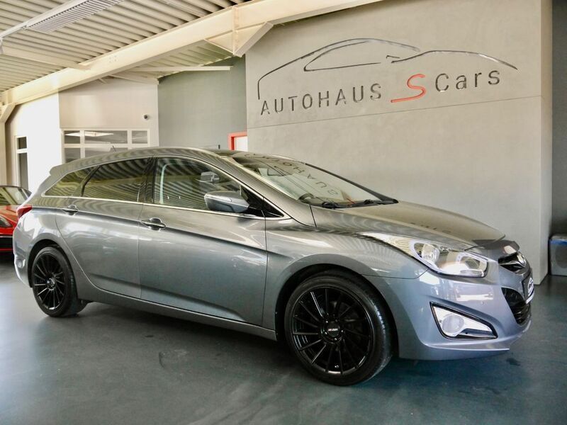 Titanum silver Gebraucht 2013 Hyundai i40 Style Kombi | 8.490 € (Etwas zu teuer) - Bild 1/4