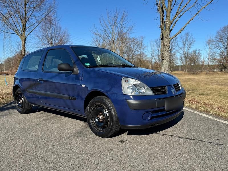 Gebraucht Renault Clio II 58 PS (42 kW) 2004 Blau Kleinwagen