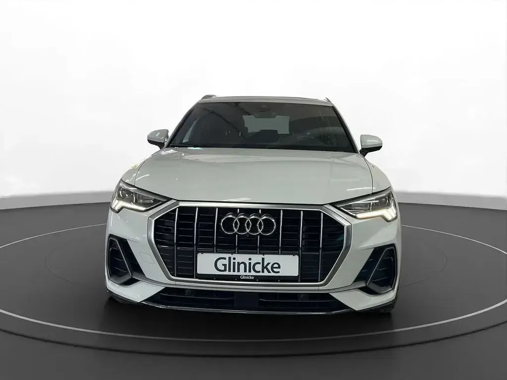 Gebraucht Audi Q3 S-Line 245 PS (180 kW) 2022 Gletscherweiß metallic SUV