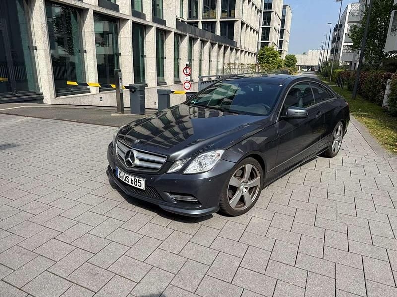 Second-hand Mercedes E200 184 CP (135 kW) 2013 Gri Coupe