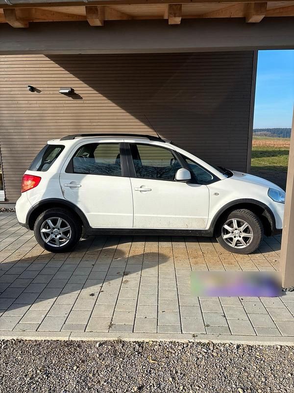 Gebraucht Suzuki SX4 110 PS (80 kW) 2011 Weiß Kombi