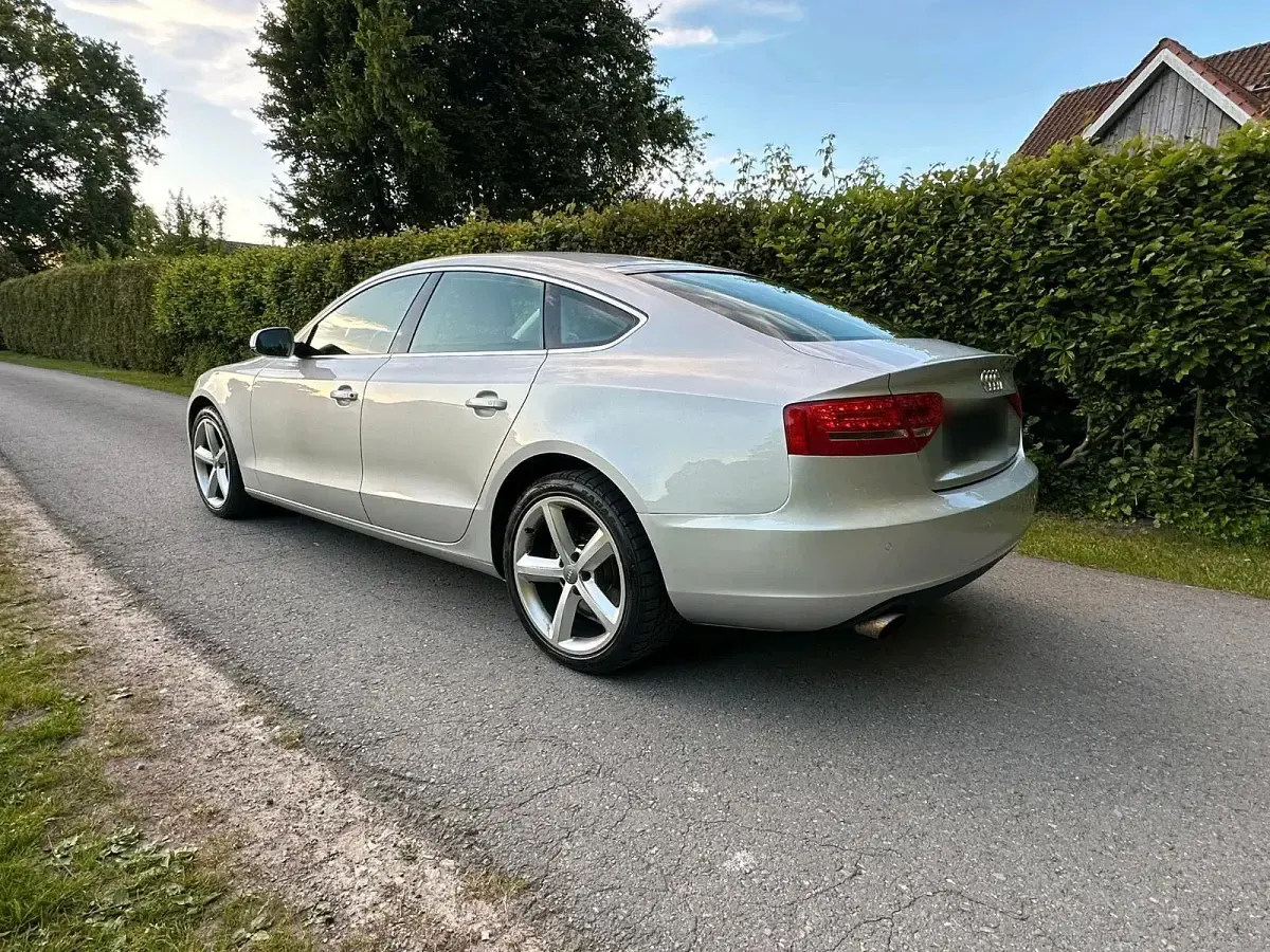 Gebraucht Audi A5 Sportback 179 PS (131 kW) 2011 Silber Kleinwagen
