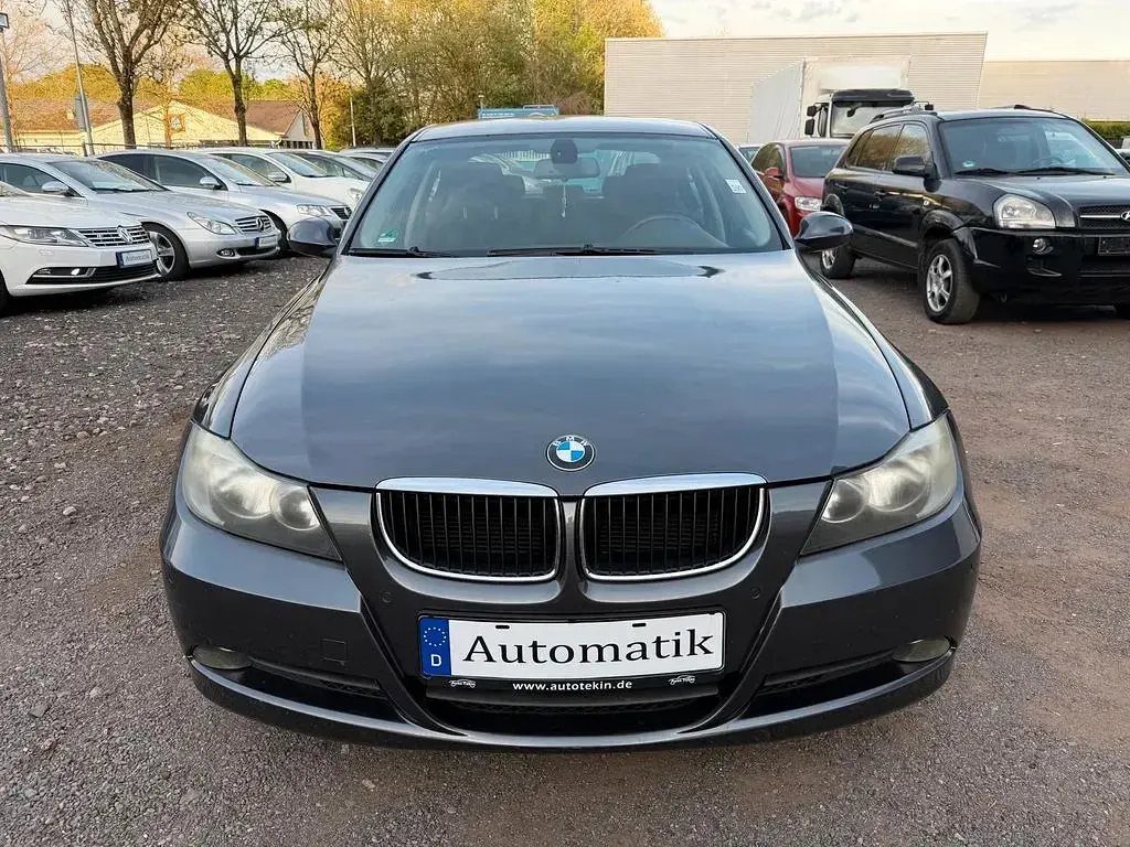 Gebraucht BMW 320 150 PS (110 kW) 2005 Limousine
