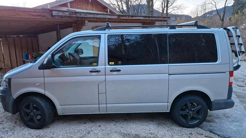 Gebraucht VW Transporter 140 PS (102 kW) 2012 Silber Van