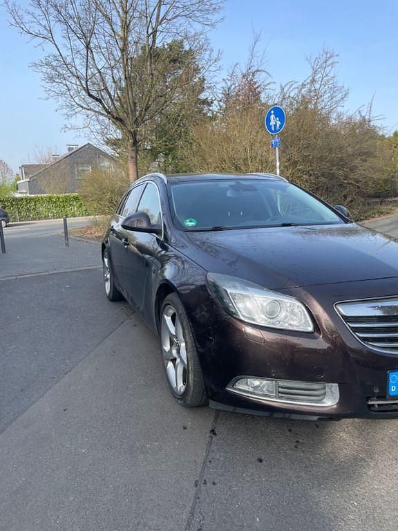 Gebraucht Opel Insignia 160 PS (117 kW) 2013 Braun Kombi