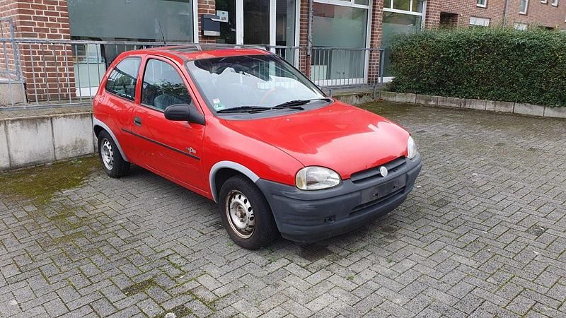Rot Gebraucht 1996 Opel Corsa Slam Kleinwagen | 449 € (Guter Preis) - Bild 1/4