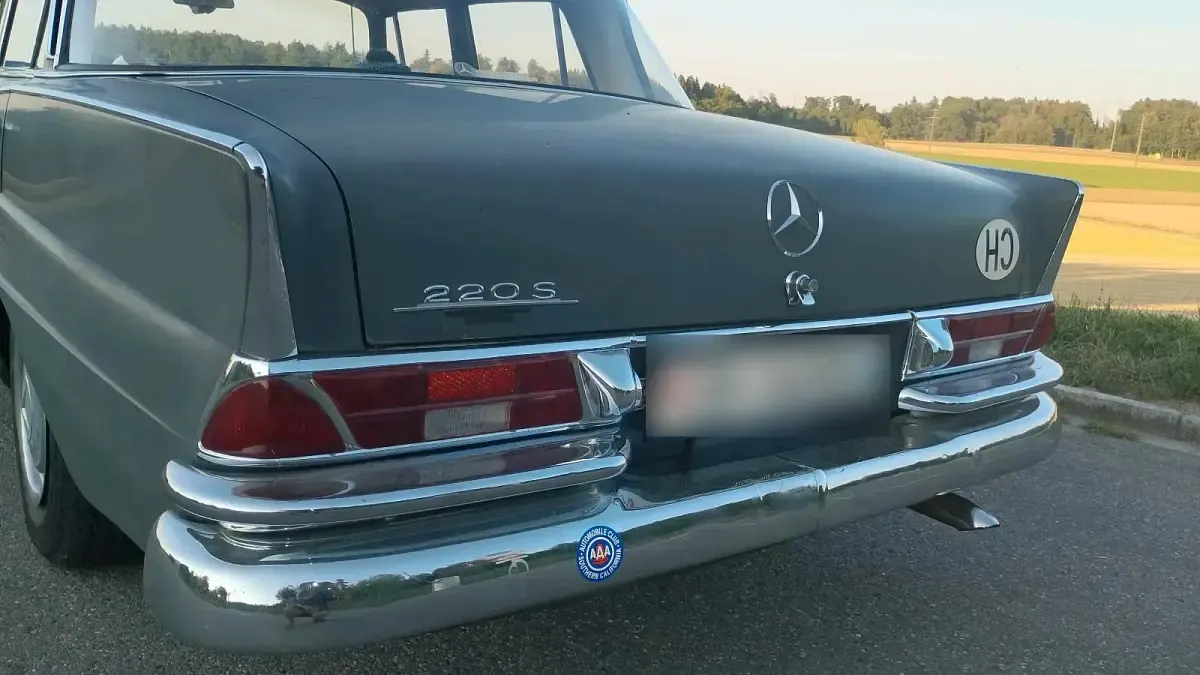 Gebraucht Mercedes 220 110 PS (80 kW) 1963 Grau Limousine