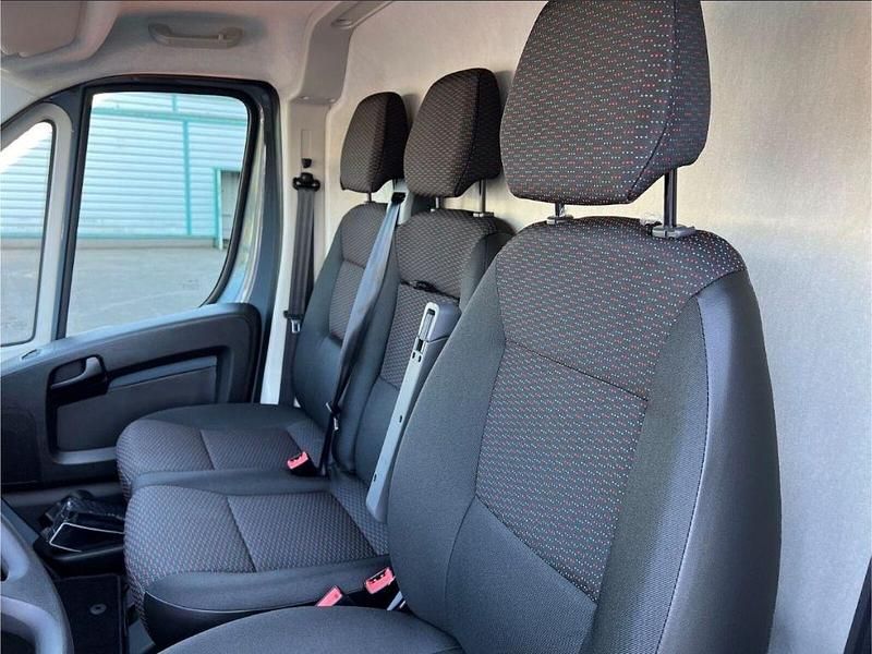 Gebraucht Opel Movano 165 PS (121 kW) 2022 Grau Van