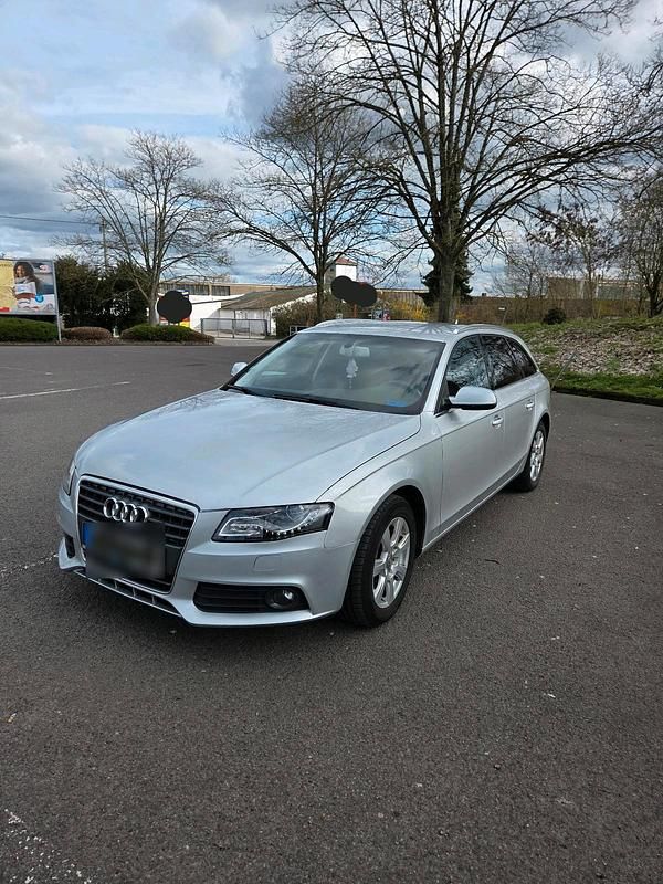 Gebraucht Audi A4 143 PS (105 kW) 2011 Grau Kombi