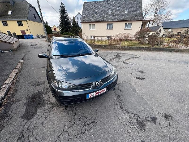 Gebraucht Renault Laguna II Privilege 135 PS (99 kW) 2005 Grau Limousine