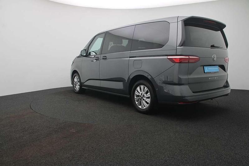 Second-hand VW Multivan Life 150 CP (110 kW) 2025 Gri Monovolum