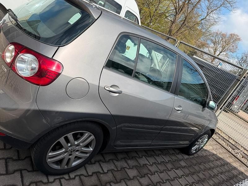 Gebraucht VW Golf V 105 PS (77 kW) 2007 Silber Kleinwagen