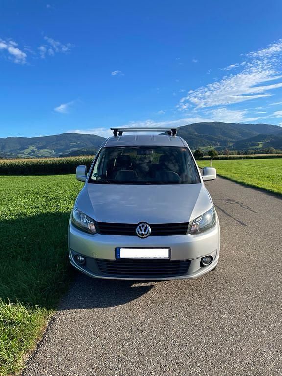 Silber Gebraucht 2011 VW Caddy Van / Kleinbus | 9.990 € (Fairer Preis) - Bild 1/4