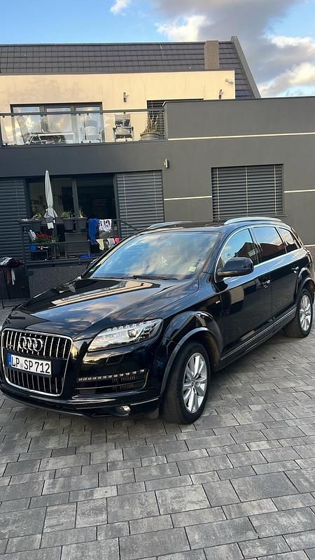 Schwarz Gebraucht 2010 Audi Q7 S-Line SUV | 15.000 € (Guter Preis) - Bild 1/4