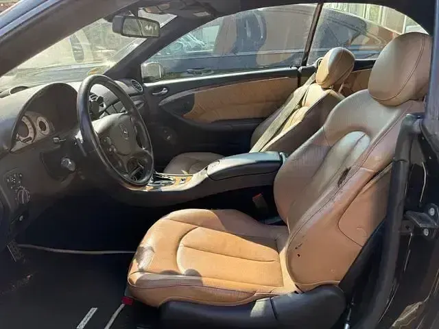 Gebraucht Mercedes CLK320 Avantgarde 224 PS (164 kW) 2007 Schwarz Cabrio