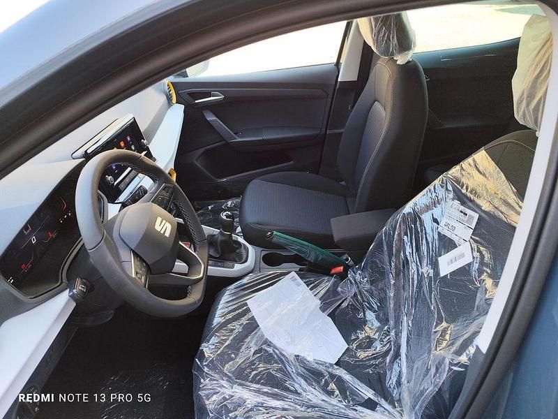 Neu Seat Arona 95 PS (69 kW) 2025 Blau SUV