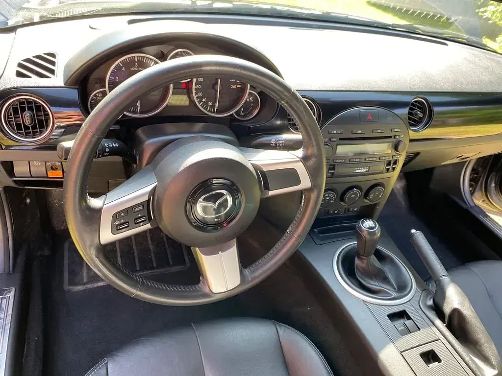 Gebraucht Mazda MX5 Center-Line 126 PS (92 kW) 2009 Grau Cabrio