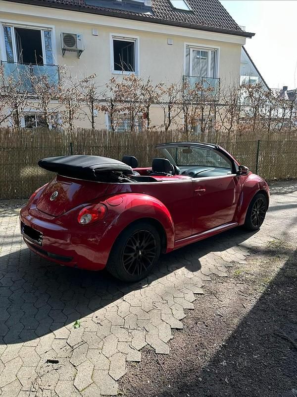 Gebraucht VW New Beetle 116 PS (85 kW) 2007 Rot Kleinwagen