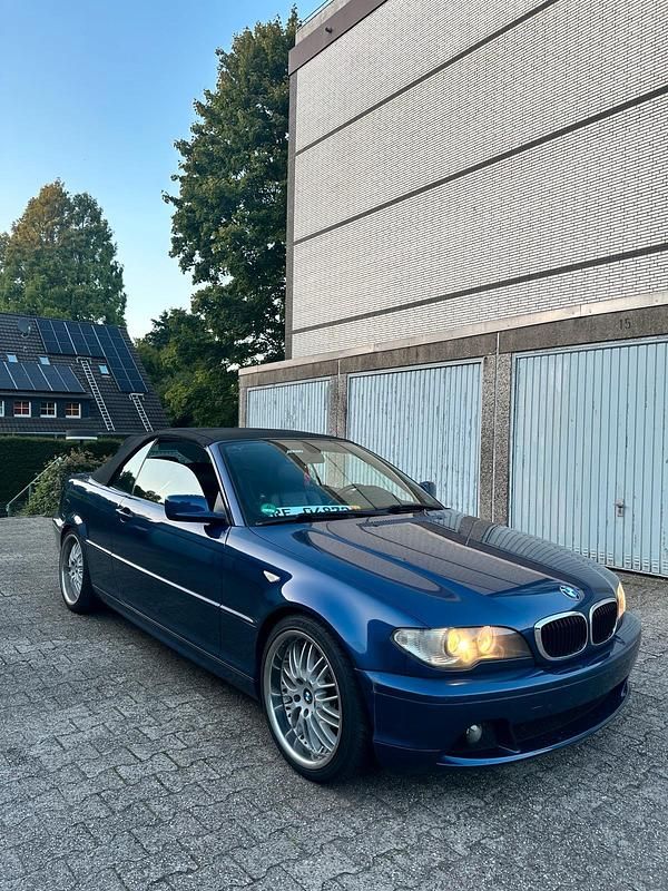 Blau Gebraucht 2003 BMW 318 Cabriolet Cabrio | 4.000 € (Superpreis) - Bild 1/4