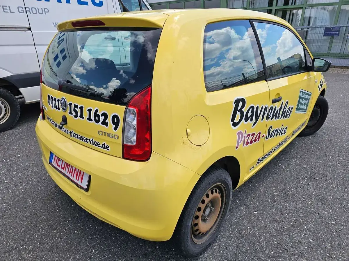 Gebraucht Skoda Citigo Active 60 PS (44 kW) 2013 Sunflower Kleinwagen