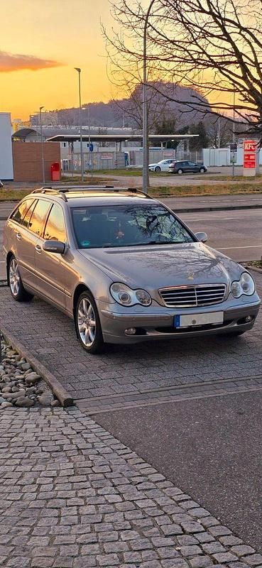 Second-hand Mercedes C200 Elegance 163 CP (119 kW) 2002 Gri Break