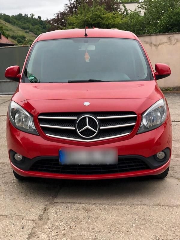Rot Gebraucht 2015 Mercedes Citan 111 Abholung | 7.200 € - Bild 1/4