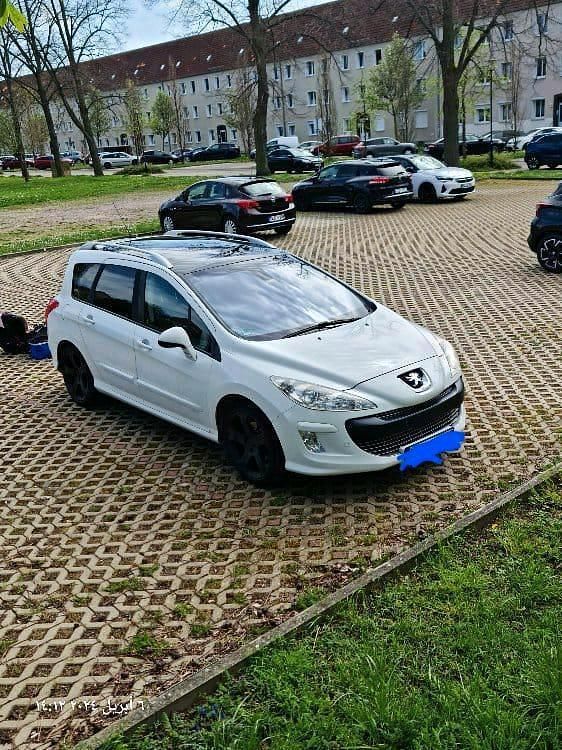 Weiß Gebraucht 2011 Peugeot 308 SW Kombi | 4.500 € - Bild 1/4