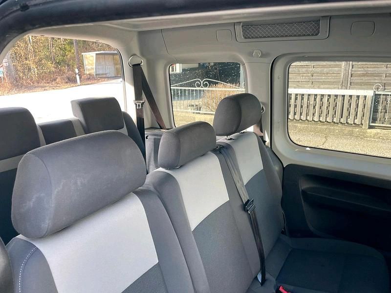 Gebraucht VW Caddy 110 PS (80 kW) 2012 Blau Van / Kleinbus