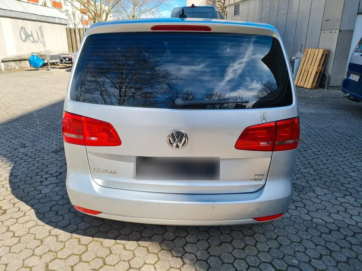 Gebraucht VW Touran 110 PS (80 kW) 2011 Grau Van / Kleinbus