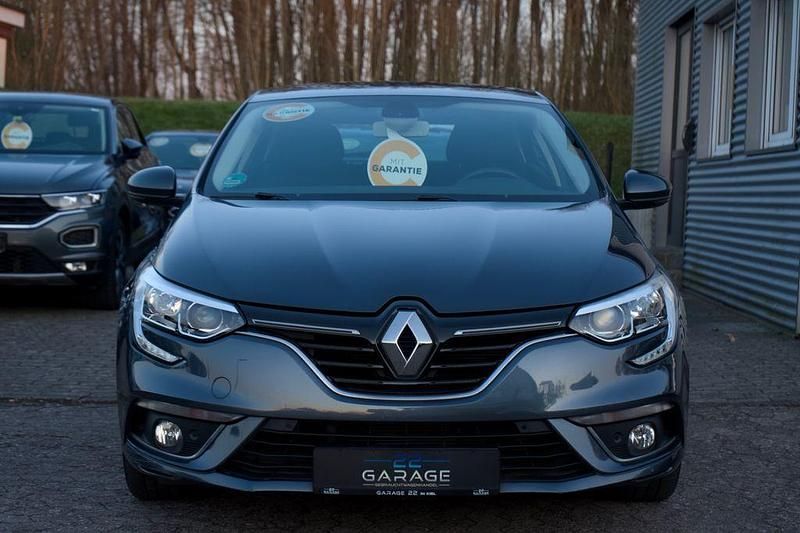 Gebraucht Renault Mégane IV Experience 101 PS (74 kW) 2016 Grau Limousine
