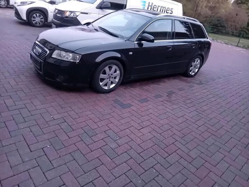 Schwarz Gebraucht 2002 Audi A4 S-Line Kombi | 600 € (Superpreis) - Bild 1/4