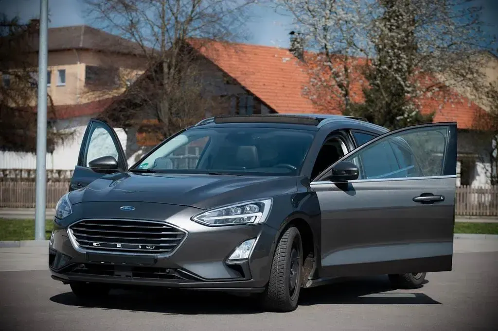 Usado Ford Focus Cool & Connect 150 CV (110 kW) 2019 Berlina