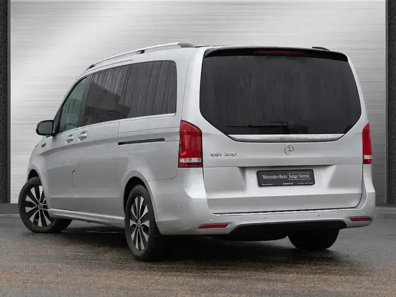 Gebraucht Mercedes EQV300 Avantgarde 150 kW (204 PS) 2021 Silber Van / Kleinbus