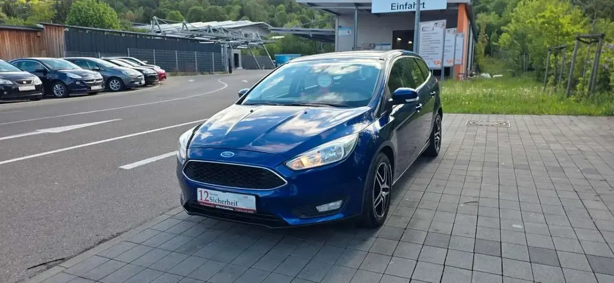 Używany Ford Focus Trend 120 KM (88 kW) 2015 Niebieski Kombi