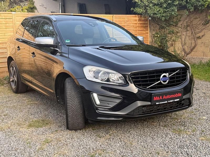 Gebraucht Volvo XC60 190 PS (139 kW) 2012 Schwarz SUV
