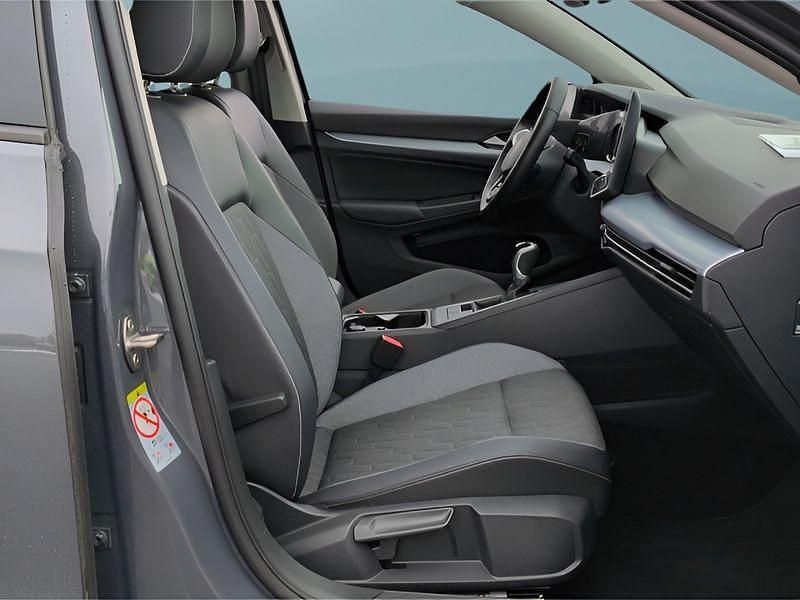 Gebraucht VW Golf VIII 116 PS (85 kW) 2025 Grau Kleinwagen