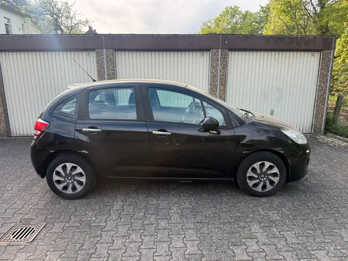 Gebraucht Citroën C3 82 PS (60 kW) 2014 Schwarz Kleinwagen