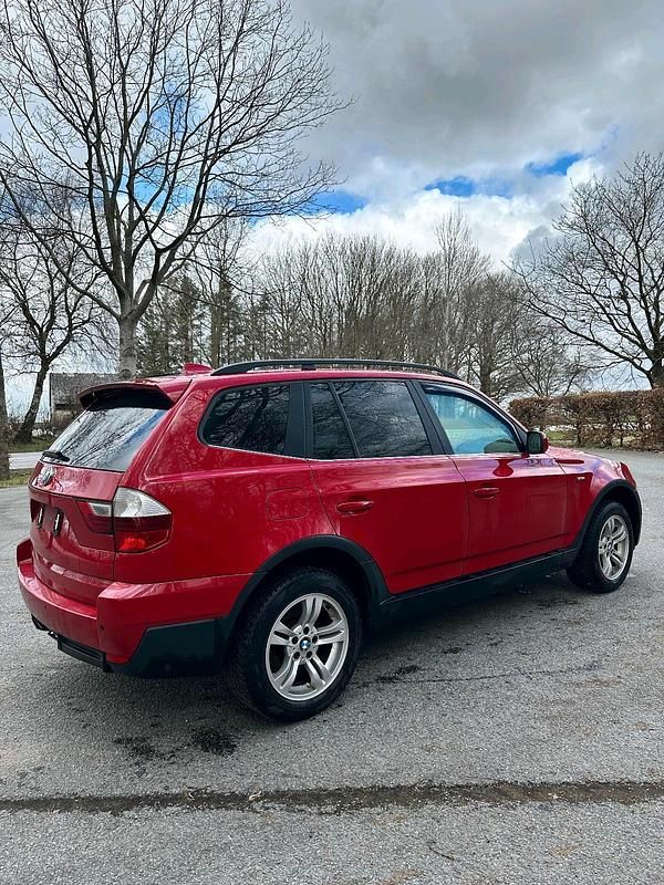 Gebraucht BMW X3 Basis 296 PS (217 kW) 2007 Rot SUV