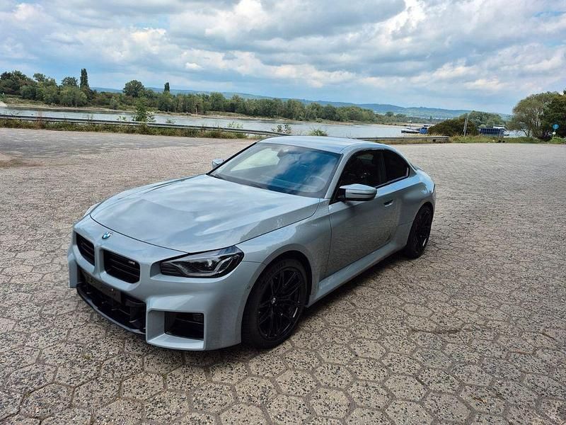 Grau Gebraucht 2024 BMW M2 Sport Line Coupé | 64.800 € (Fairer Preis) - Bild 1/4