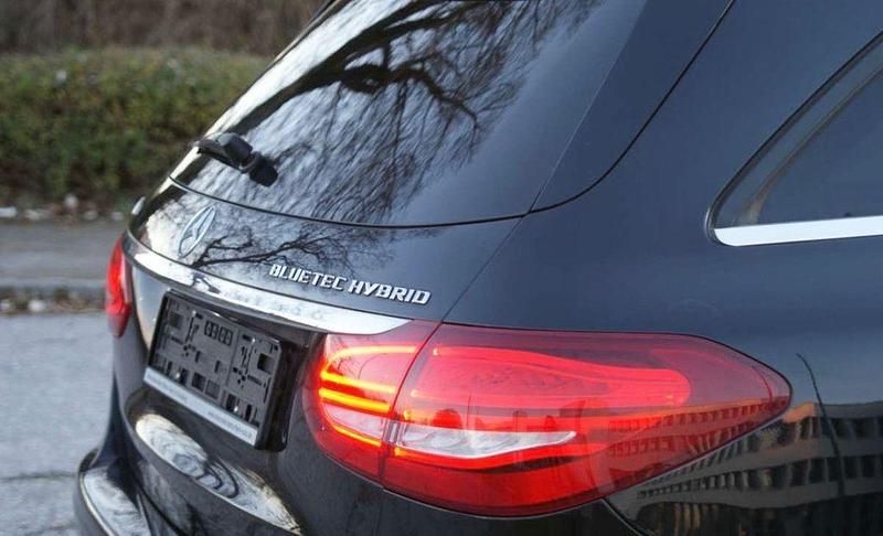 Gebraucht Mercedes C300 231 PS (169 kW) 2015 Schwarz Limousine