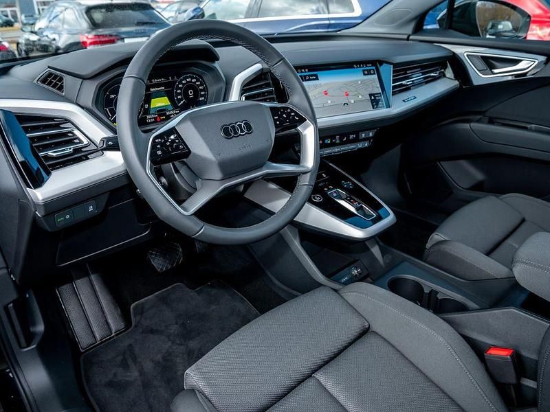 Gebraucht Audi Q4 e-tron Advanced 210 kW (286 PS) 2024 Mythosschwarz metallic SUV