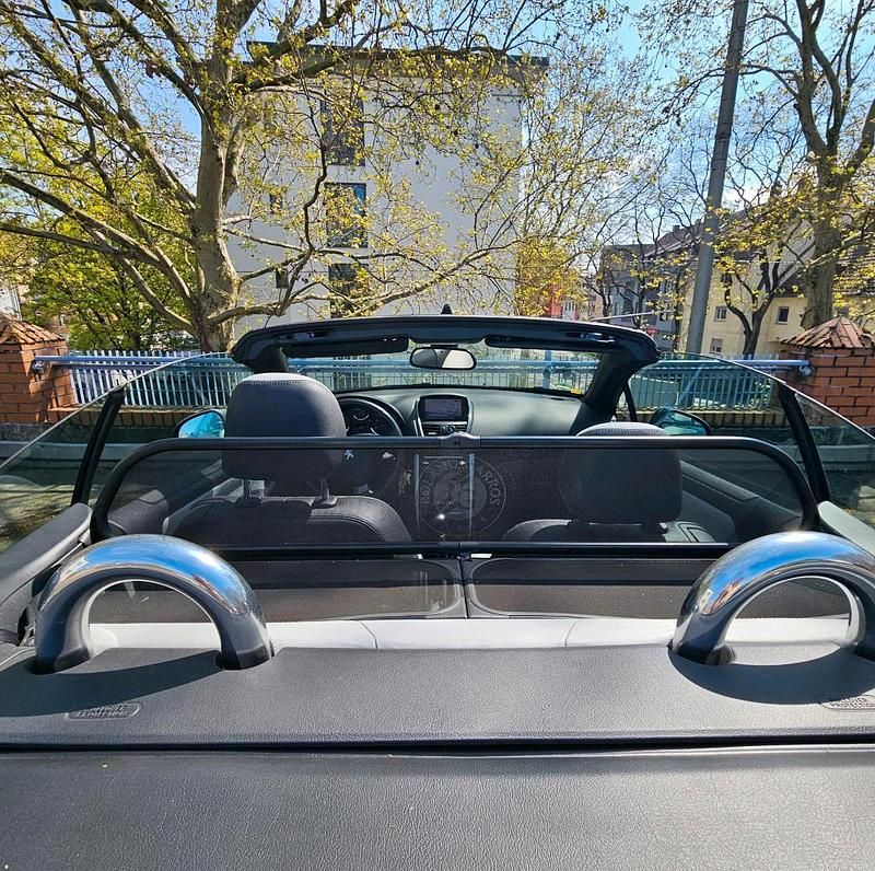 Gebraucht Peugeot 207 CC 120 PS (88 kW) 2013 Schwarz Cabrio