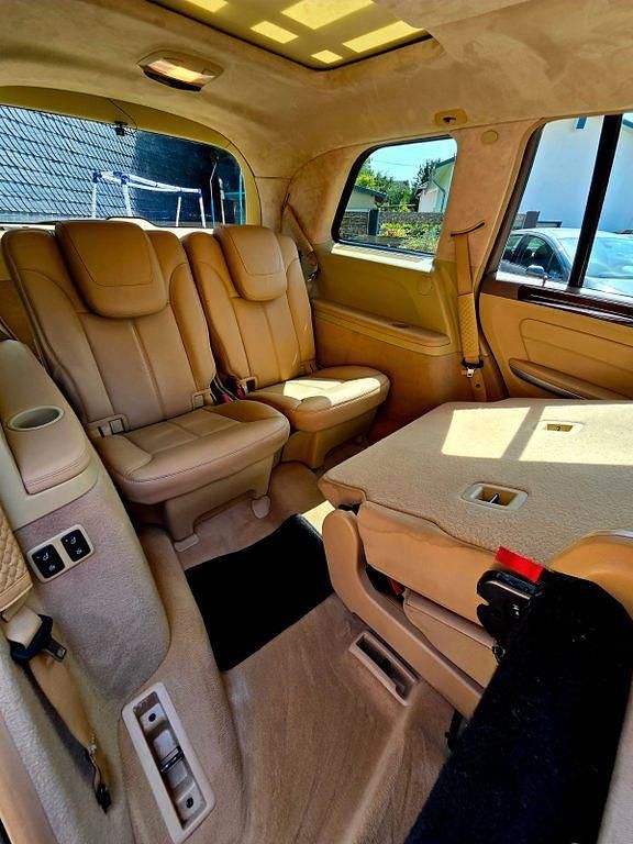 Schwarz Gebraucht 2011 Mercedes GL350 AMG SUV | 15.850 € (Etwas zu teuer) - Bild 1/4