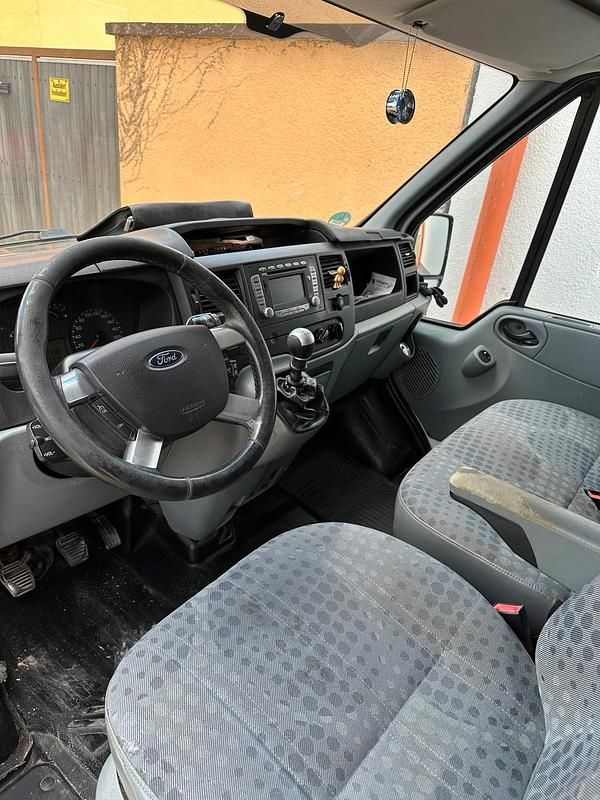 Weiß Gebraucht 2011 Ford Transit Van / Kleinbus | 4.500 € - Bild 1/4