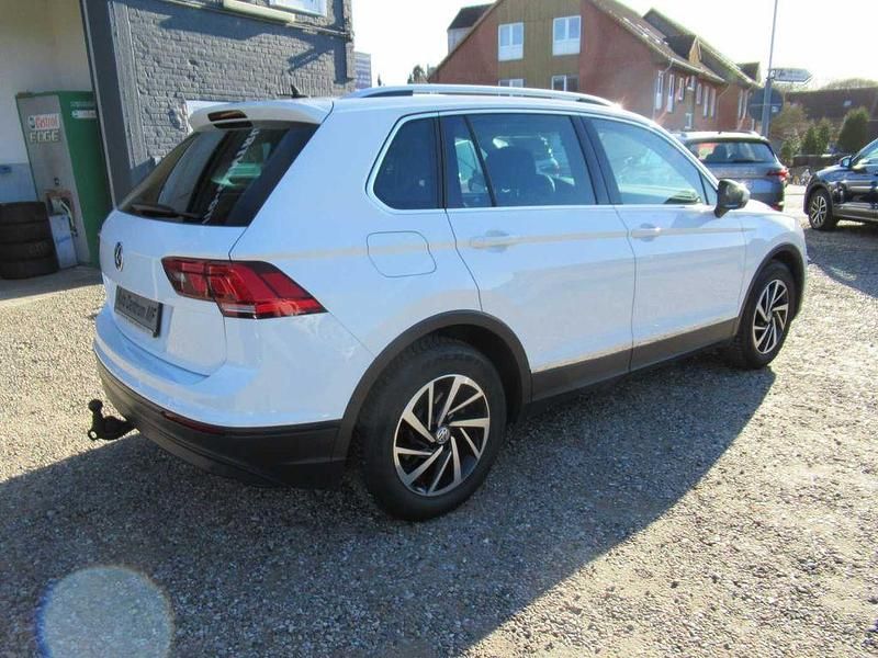 Gebraucht VW Tiguan 150 PS (110 kW) 2018 Weiß SUV
