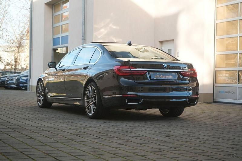 Gebraucht BMW 750L 449 PS (330 kW) 2017 Schwarz Limousine