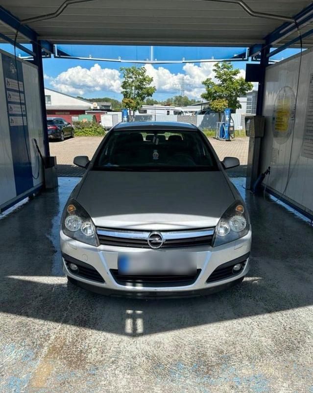Gebraucht Opel Astra 105 PS (77 kW) 2005 Silber Kombi