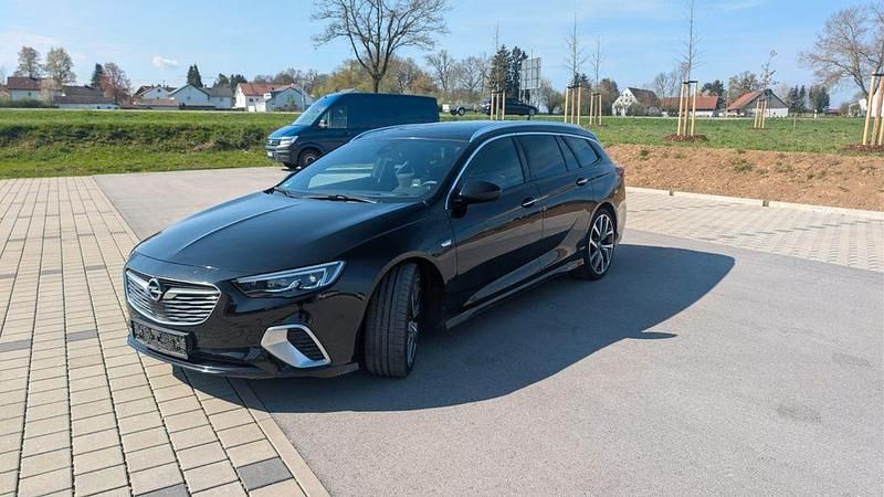 Gebraucht Opel Insignia 209 PS (153 kW) 2019 Schwarz Limousine