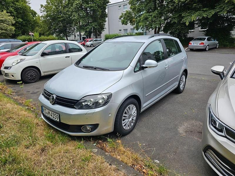 Silber Gebraucht 2009 VW Golf Plus Van / Kleinbus | 9.550 € (Teuer) - Bild 1/4